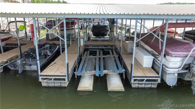 $274,900 | 166 Oak Harbor Drive, Unit 2B, Camdenton, MO 65020