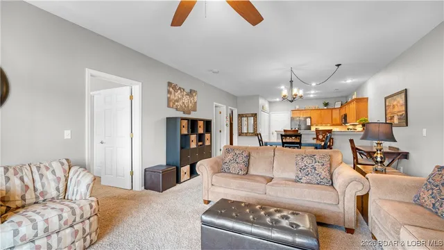 $274,900 | 166 Oak Harbor Drive, Unit 2B, Camdenton, MO 65020