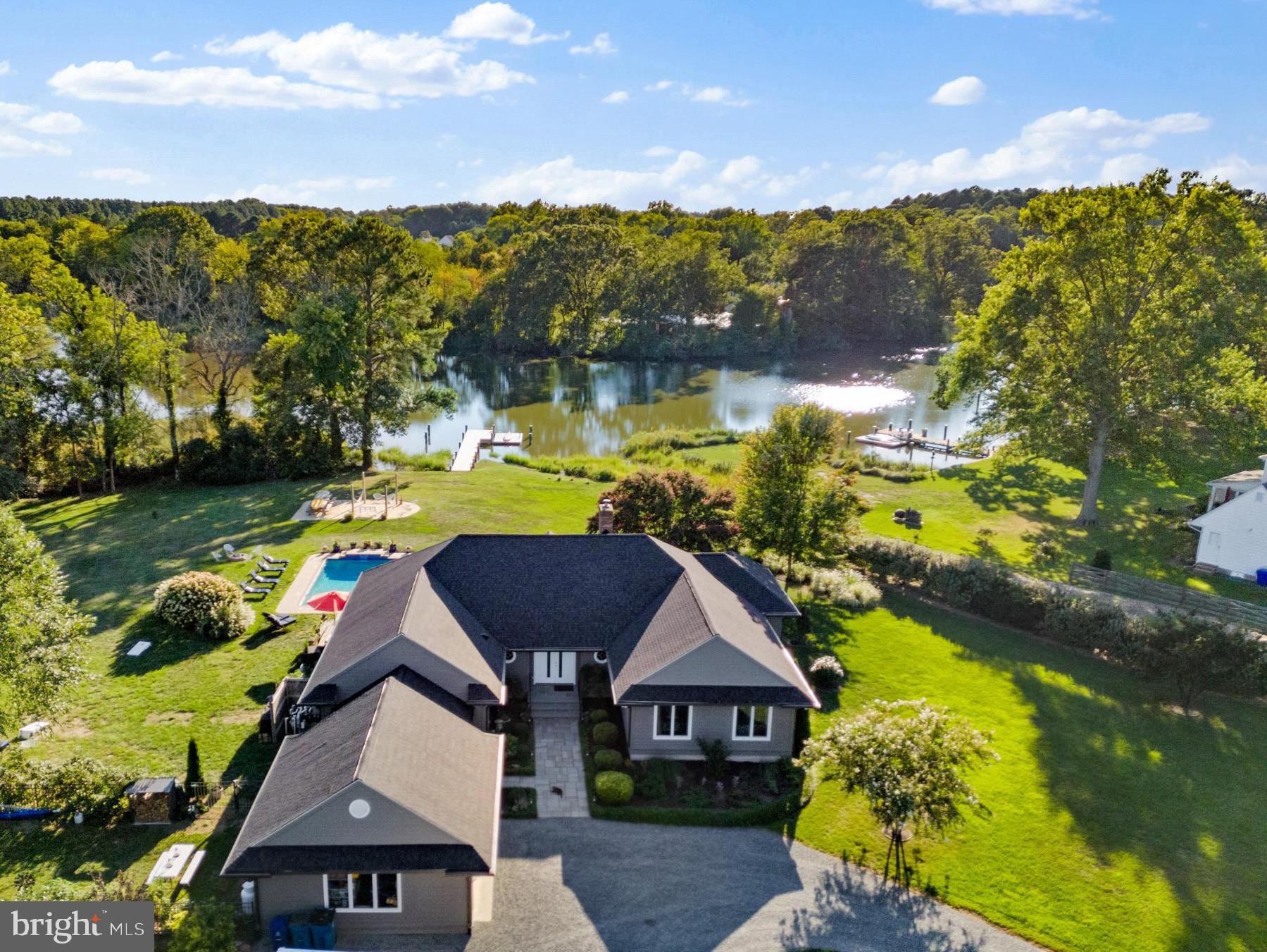 8645 Northbend Circle Easton, MD 21601 - Photo 3 of 70 View front house to cove