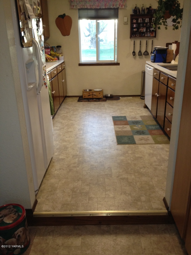 2805 La Framboise Road Moxee, WA 98936 - Photo 15 of 21 a view of a storage & utility room