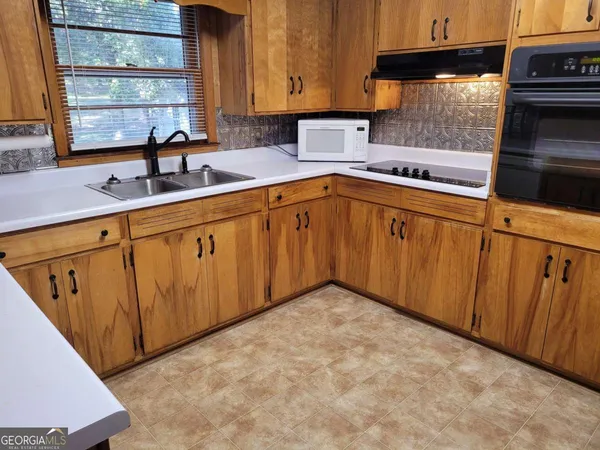 $2,100 | 1204 Jefferson Highway, Winder, GA 30680