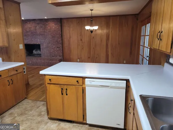 $2,100 | 1204 Jefferson Highway, Winder, GA 30680