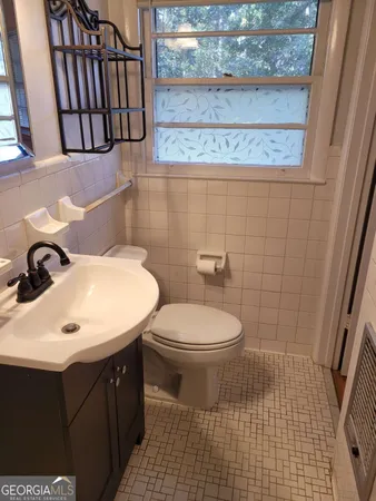 $2,100 | 1204 Jefferson Highway, Winder, GA 30680