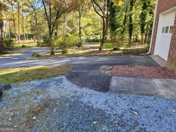 $2,100 | 1204 Jefferson Highway, Winder, GA 30680