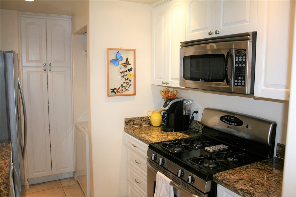 2926 Elm Tree Court Spring Valley, CA 91978 - Photo 4 of 19 Gallery Image 4
