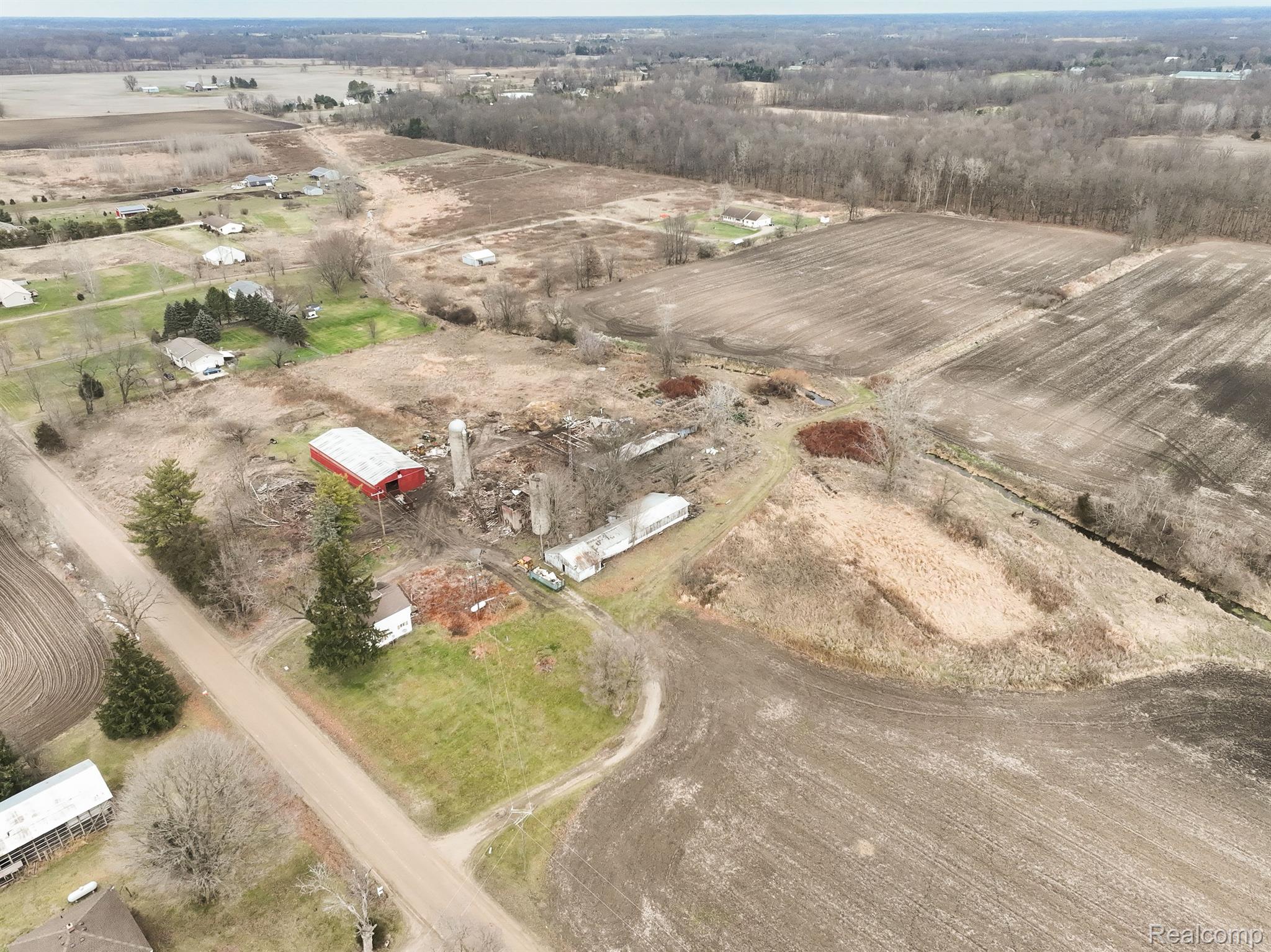 7420 North Robb Road Fowlerville, MI 48836 - Photo 22 of 32 Gallery Image 22
