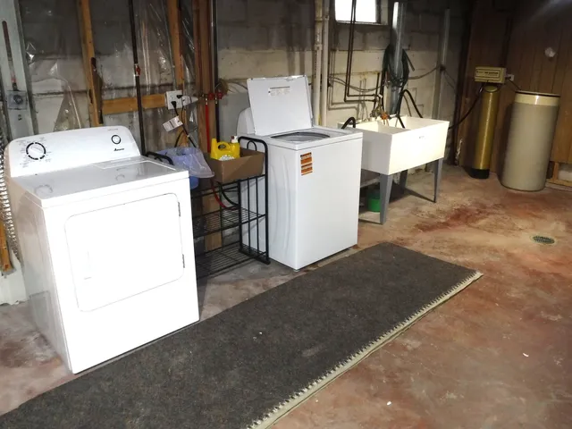 $169,900 | 3228 Peoria Street, Steger, IL 60475