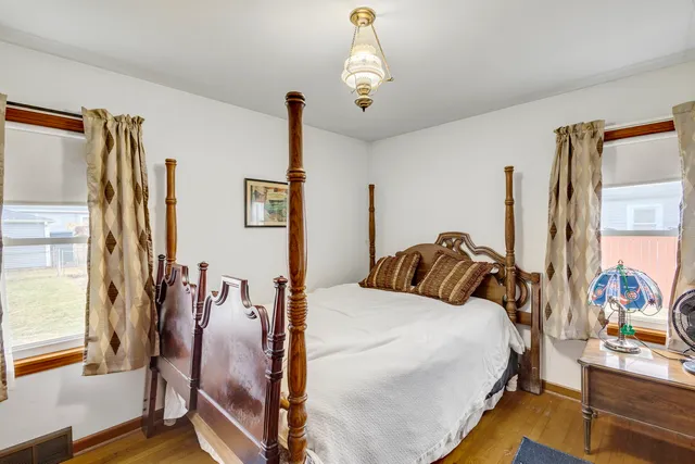 $169,900 | 3228 Peoria Street, Steger, IL 60475