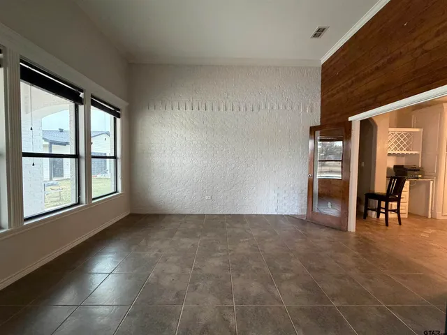 a view of livingroom with an empty space