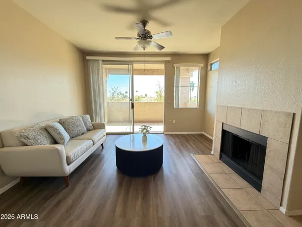 $1,395 | 3830 East Lakewood Parkway East, Unit 3027, Phoenix, AZ 85048