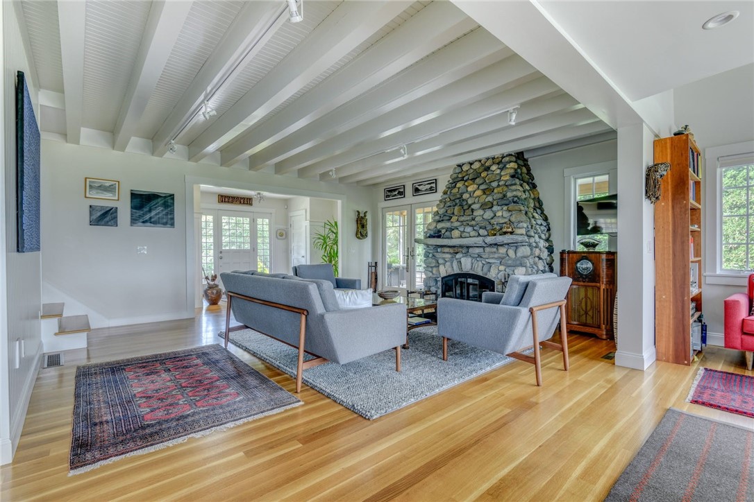 44 Whittier Road Jamestown, RI 02835 - Photo 8 of 48 Gallery Image 8