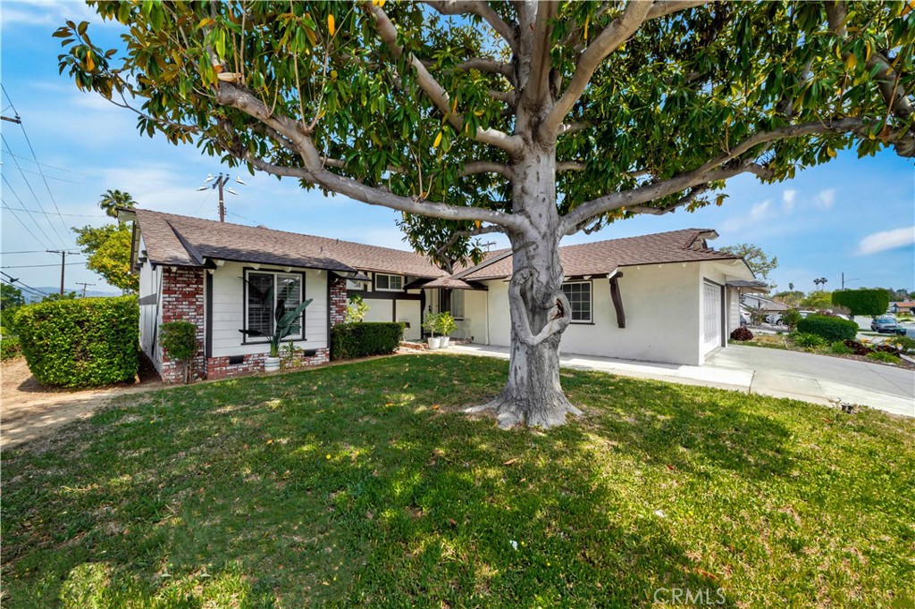 15803 Silvergrove Drive Whittier, CA 90604 - Photo 2 of 25