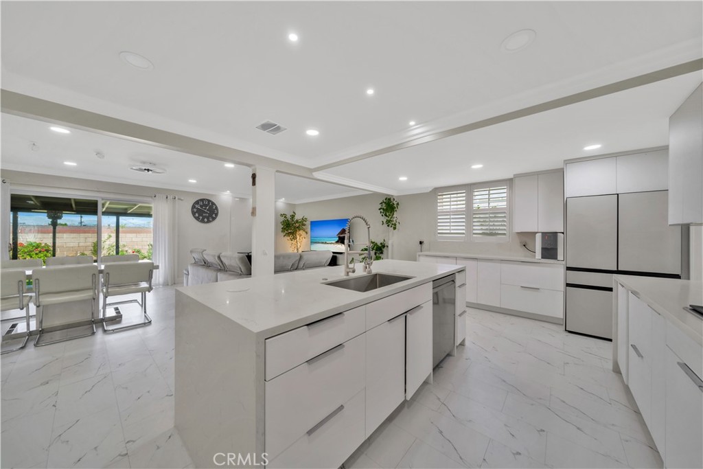 15803 Silvergrove Drive Whittier, CA 90604 - Photo 8 of 25