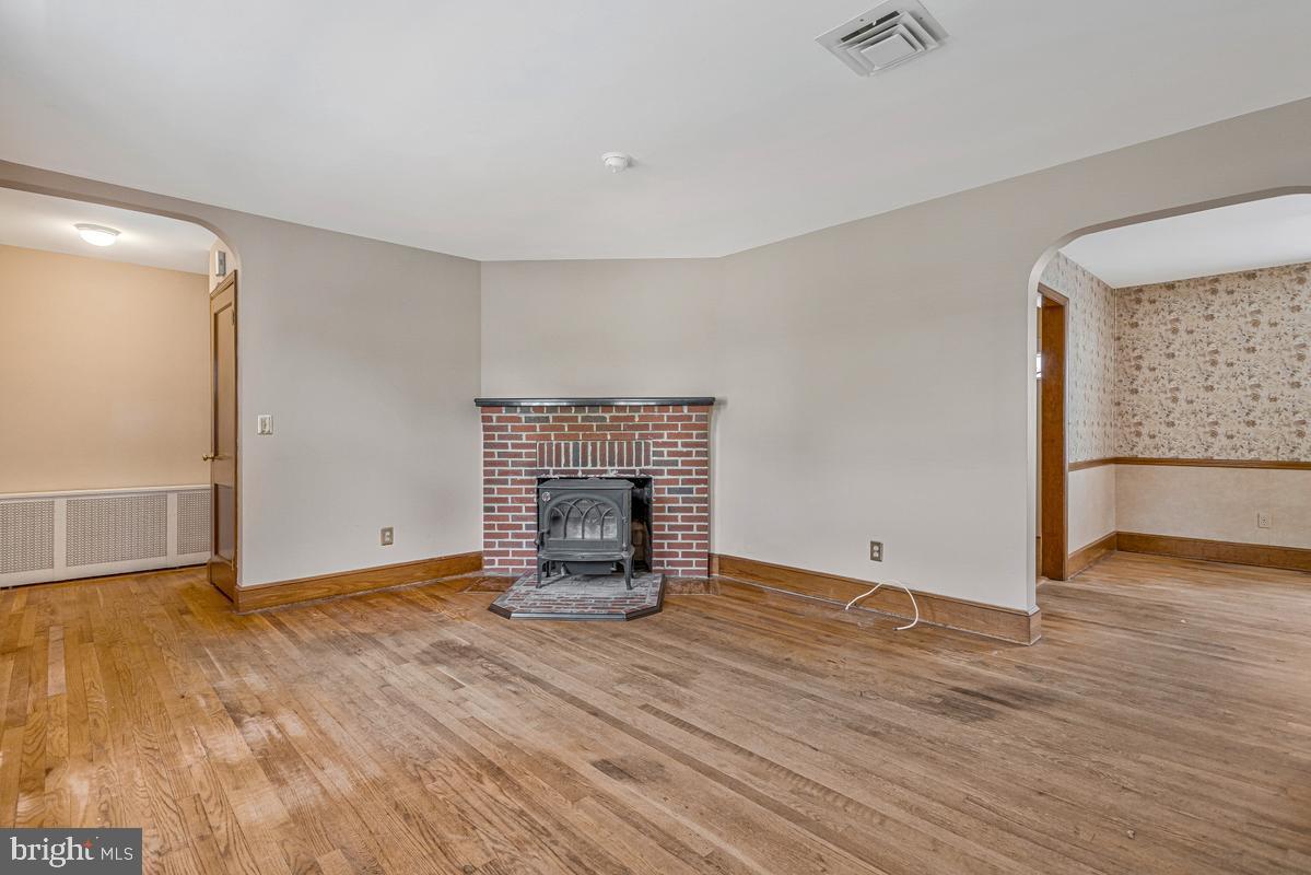 6614 Horseshoe Road Clinton, MD 20735 - Photo 7 of 62