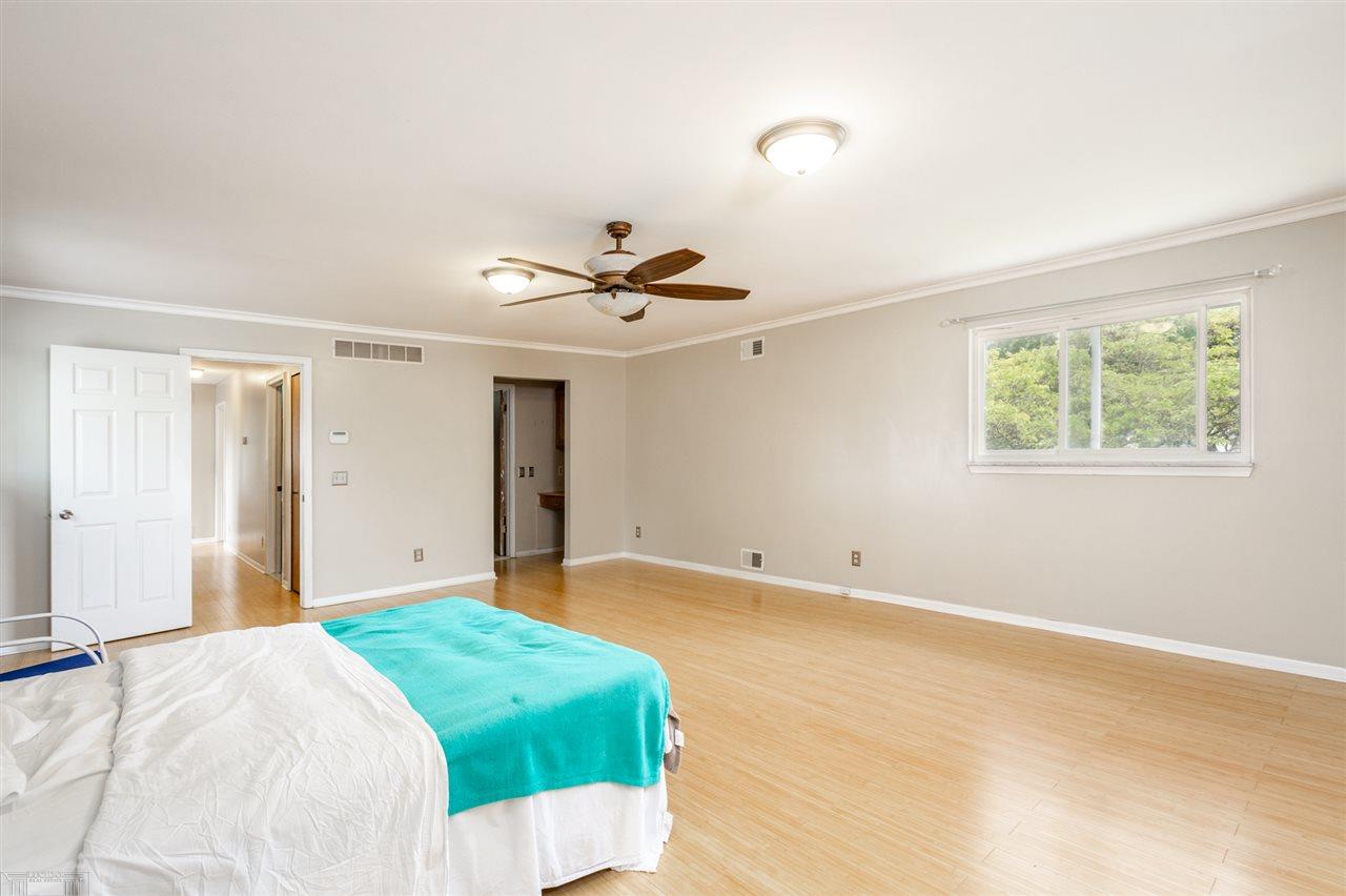 21737 River Road Grosse Pointe Woods, MI 48236 - Photo 34 of 53