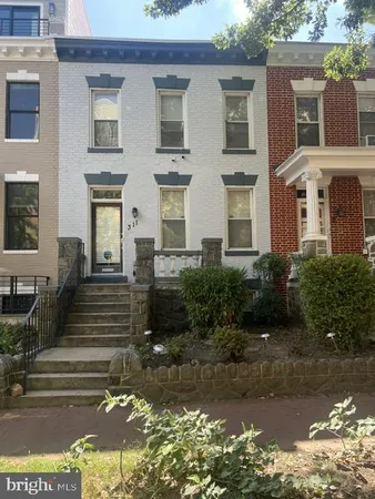 $5,200 | 311 I Street Northeast, Washington, DC 20002