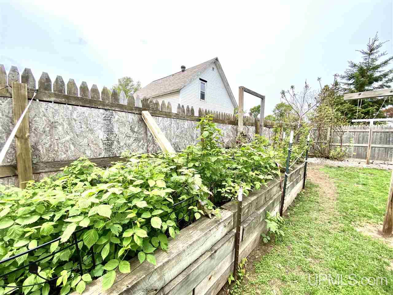 778 Michigan Street Ishpeming, MI 49849 - Photo 10 of 59 Gallery Image 10