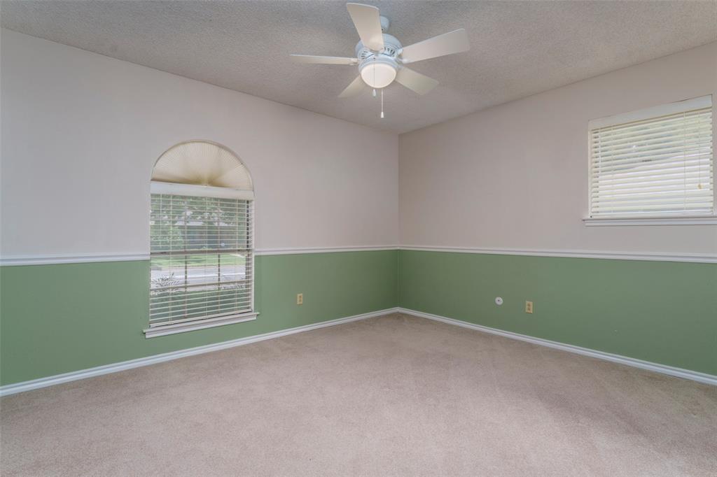 1008 Rocky Canyon Road Arlington, TX 76012 - Photo 27 of 37