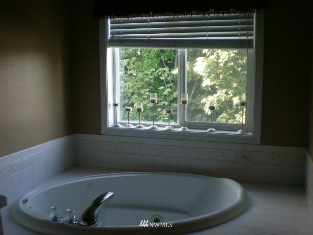 308 South 20th Place Renton, WA 98055 - Photo 14 of 15