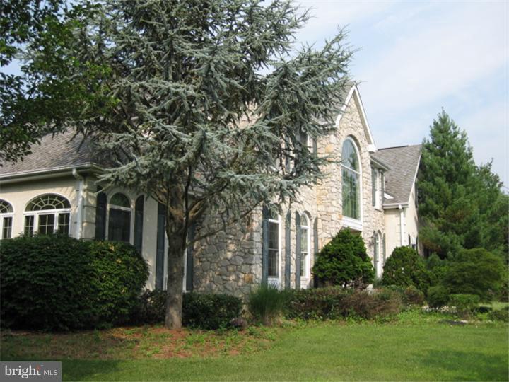 760 Pulinski Road Warminster, PA 18974 - Photo 19 of 25 Exterior Side
