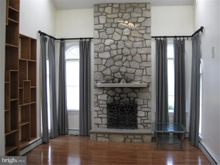760 Pulinski Road Warminster, PA 18974 - Photo 21 of 25 Family Room