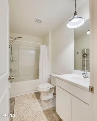 $317,900 | 701 Newtons Way, Kingsport, TN 37663