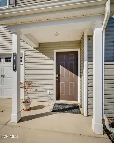 $317,900 | 701 Newtons Way, Kingsport, TN 37663