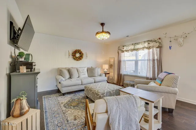 $317,900 | 701 Newtons Way, Kingsport, TN 37663