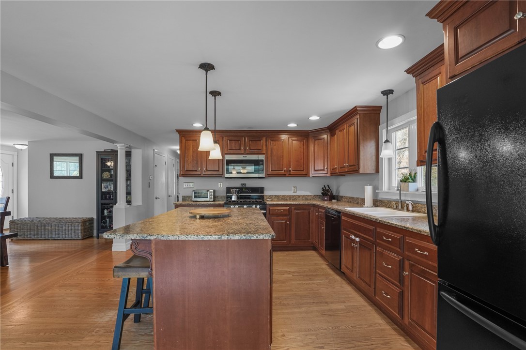 56 Litzen Road North Smithfield, RI 02896 - Photo 6 of 36 Gallery Image 6