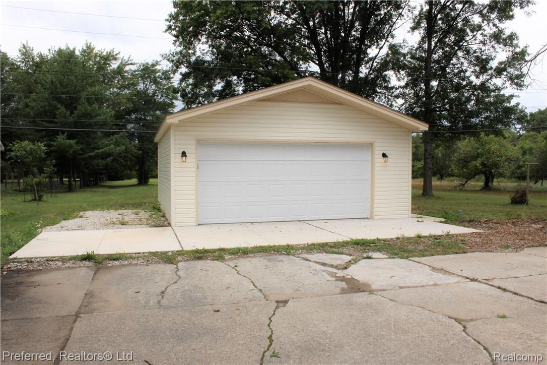3366 Hannan Road Canton, MI 48188 - Photo 24 of 28 Garage.jpg