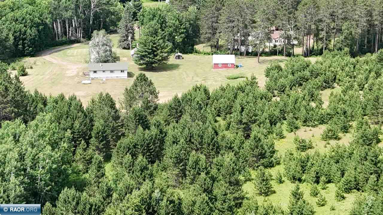 11084 Hayes Road Hibbing, MN 55746 - Photo 17 of 48
