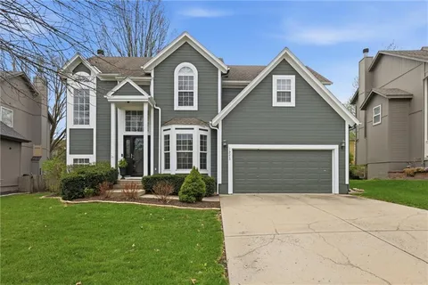 $460,000 | 14573 West 152nd Street, Olathe, KS 66062