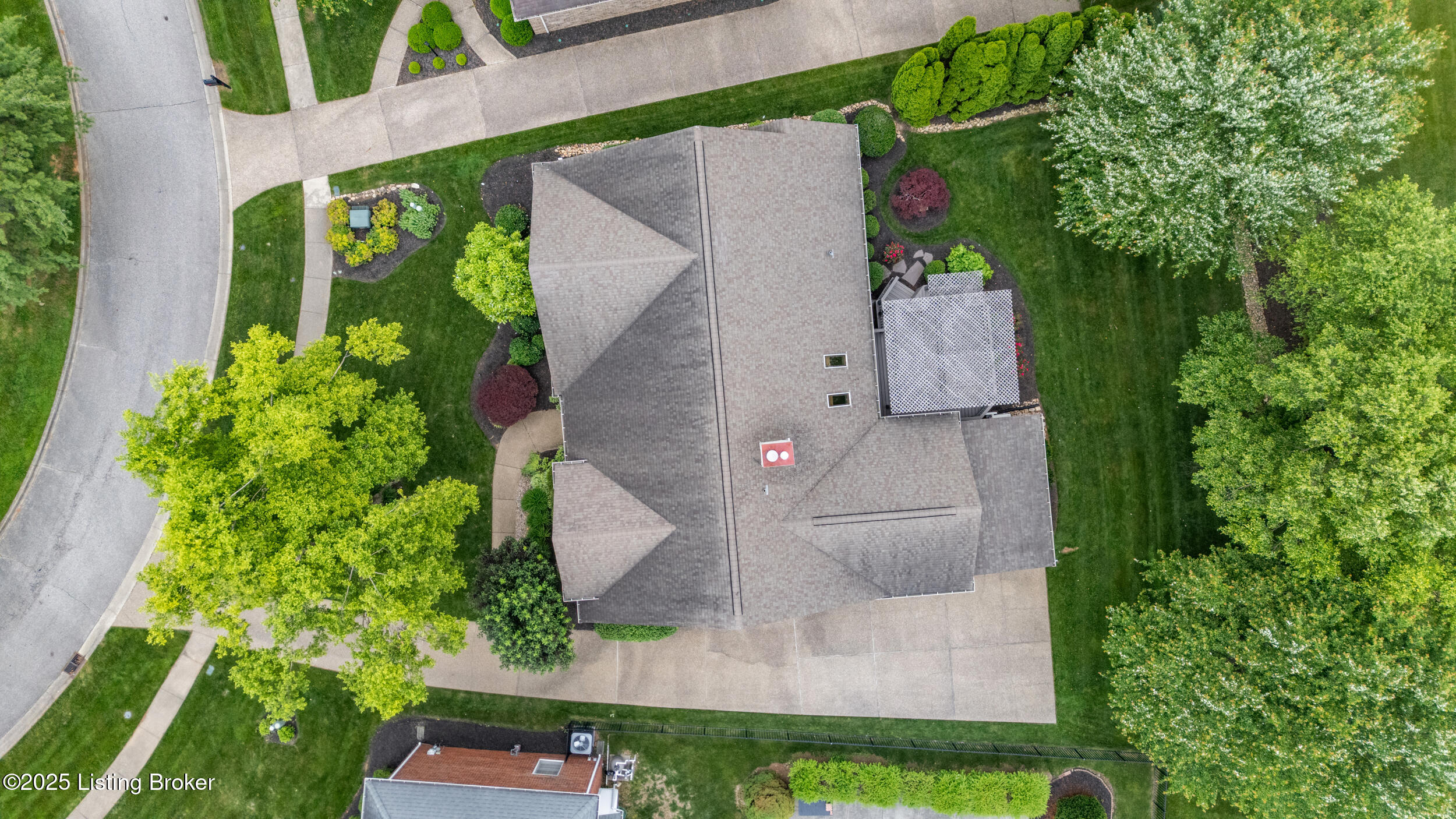 10304 Spring Meyer Road Louisville, KY 40223 - Photo 69 of 83 dji_20250522191731_0003_d