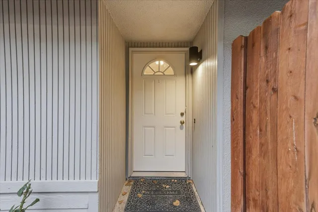 $419,500 | 2680 South Whitney Boulevard, Rocklin, CA 95677