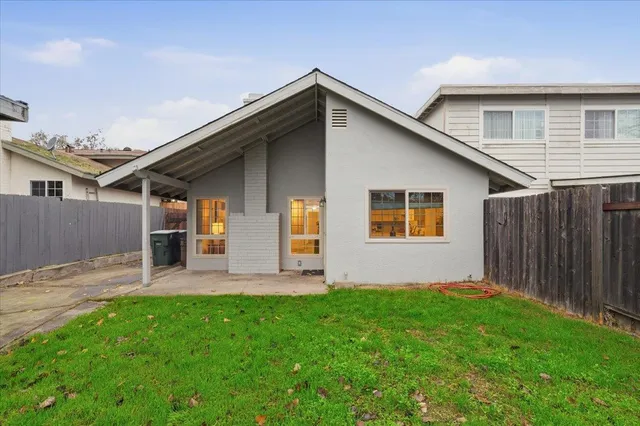 $419,500 | 2680 South Whitney Boulevard, Rocklin, CA 95677