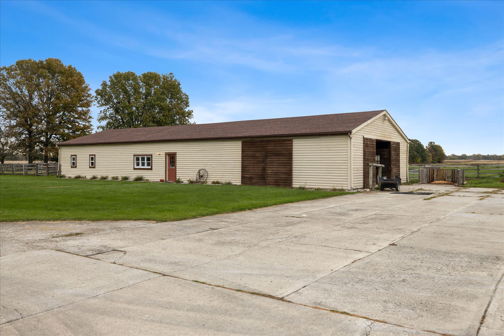 6517 Harlem Road Westerville, OH 43082 - Photo 25 of 36