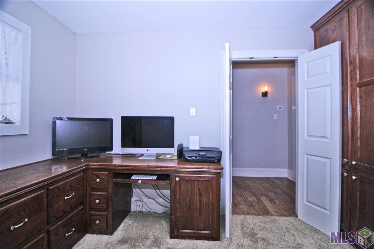 7454 South River Road Addis, LA 70710 - Photo 23 of 29 Office with tons of built in storage