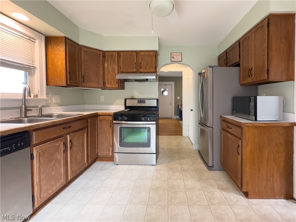 1517 Holmden Road South Euclid, OH 44121 - Photo 18 of 31 Gallery Image 18