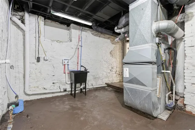 $1,990 | 2252 Milligan Avenue, Pittsburgh, PA 15218