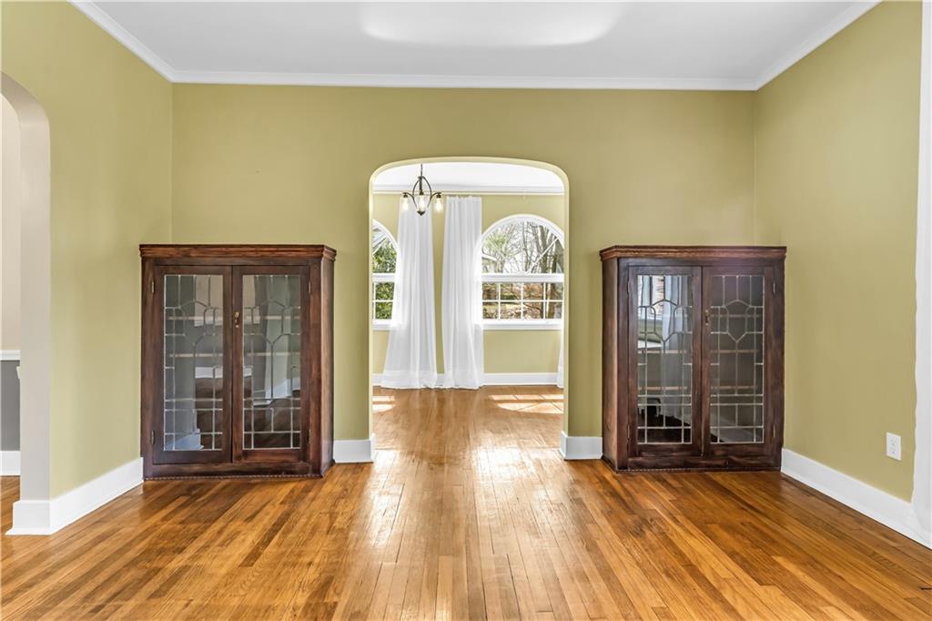 305 Woodside Road Pittsburgh, PA 15221 - Photo 7 of 25 Gallery Image 7