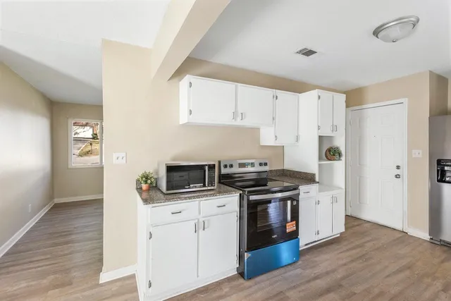 $299,900 | 210 Satsuma Street, Tallahassee, FL 32301