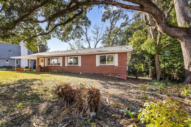 $299,900 | 210 Satsuma Street, Tallahassee, FL 32301