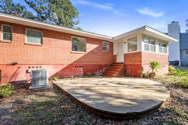 $299,900 | 210 Satsuma Street, Tallahassee, FL 32301