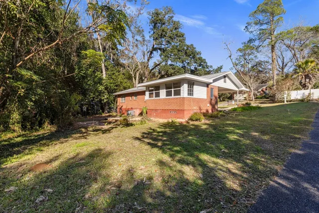 $299,900 | 210 Satsuma Street, Tallahassee, FL 32301