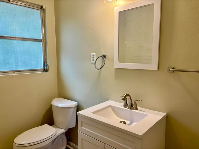 $299,900 | 210 Satsuma Street, Tallahassee, FL 32301