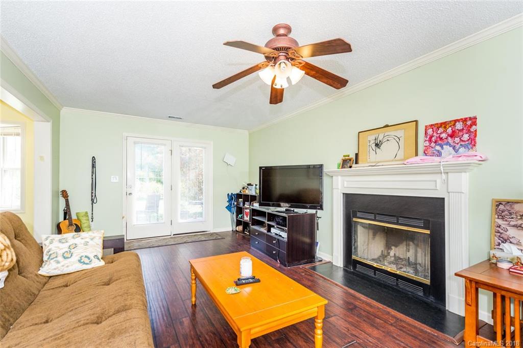 125 Rolling Meadow Road Fletcher, NC 28732 - Photo 4 of 31