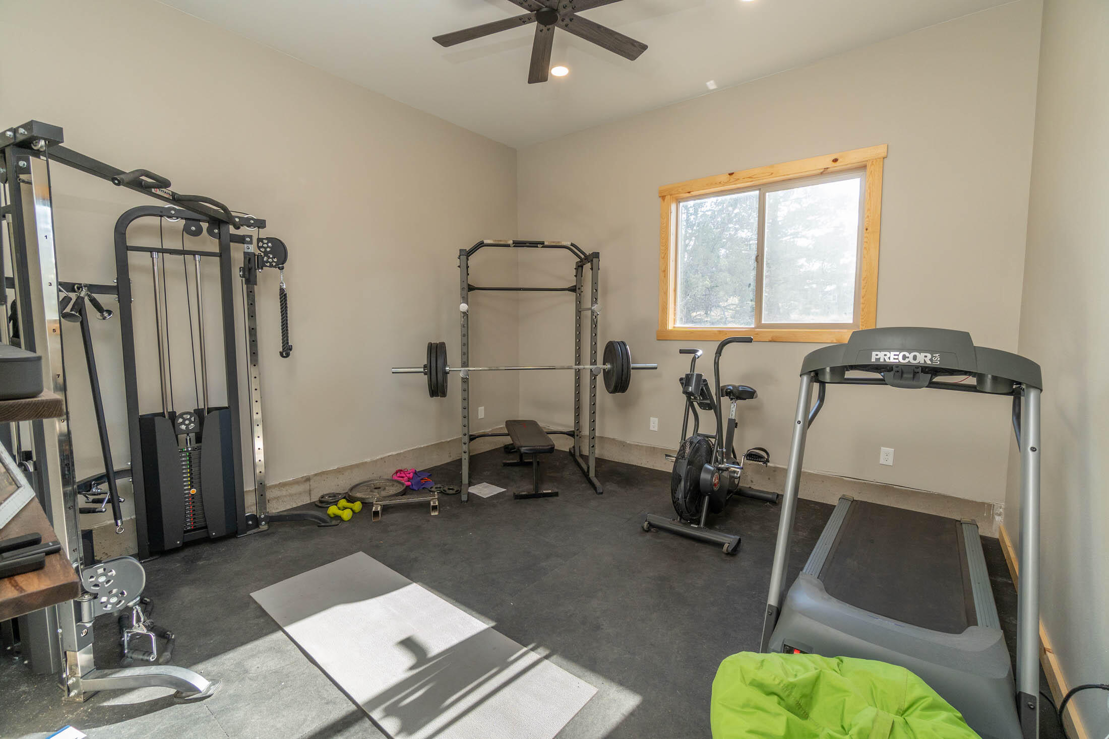 23160 Rickard Road Bend, OR 97702 - Photo 36 of 48 Finished, heated space in shop. Great for gym, golf sim or project space