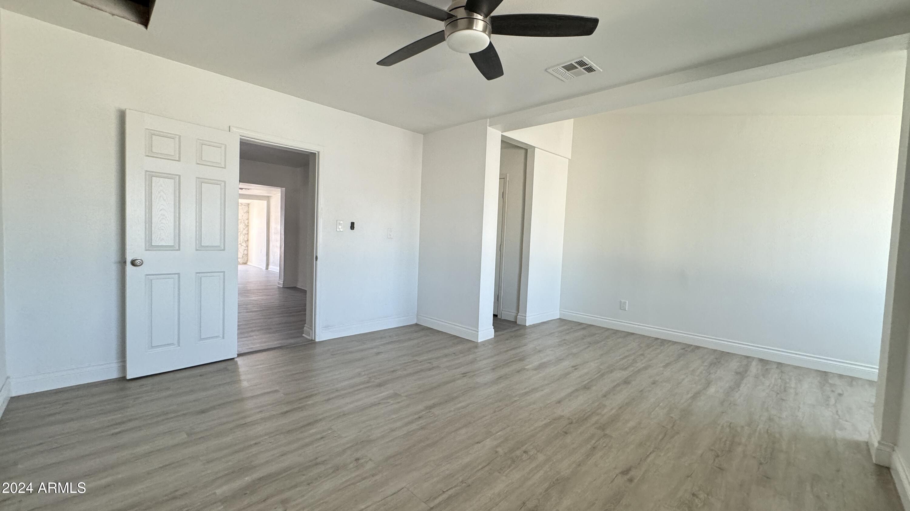 121 East Monte Way Phoenix, AZ 85042 - Photo 18 of 27 Monte Way 13