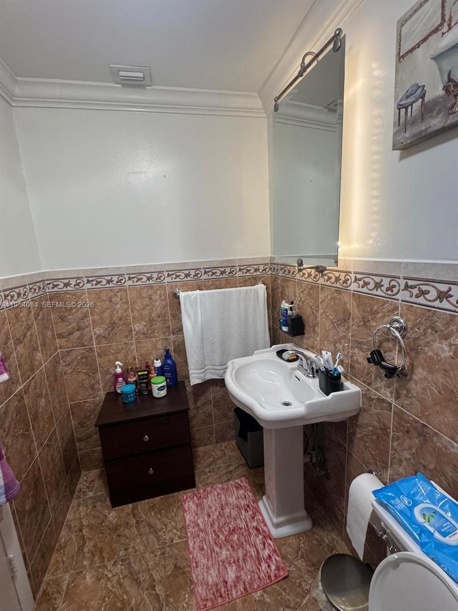 8370 Southwest 154th Avenue, Unit 9 Miami, FL 33193 - Photo 24 of 33