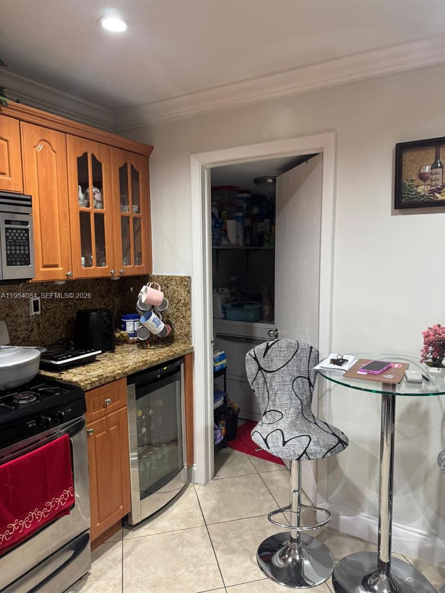 8370 Southwest 154th Avenue, Unit 9 Miami, FL 33193 - Photo 7 of 33